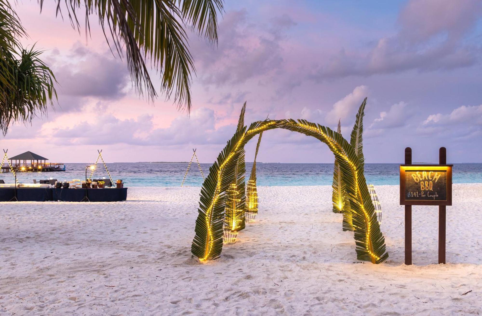 Adaaran Select Meedhupparu - Complimentary Stay For 1 Child For Stays Between April 2025 To September 2025 Meedhoo  Екстер'єр фото