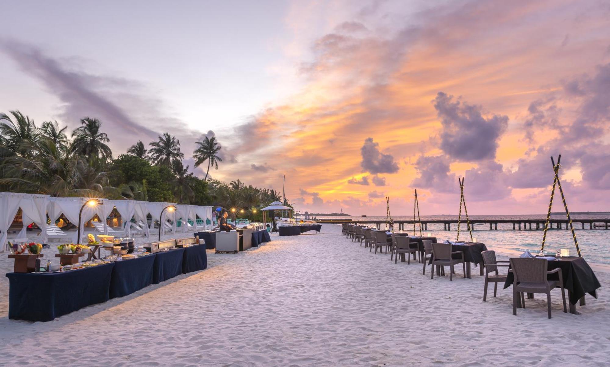 Готель Adaaran Select Meedhupparu Meedhoo  Екстер'єр фото